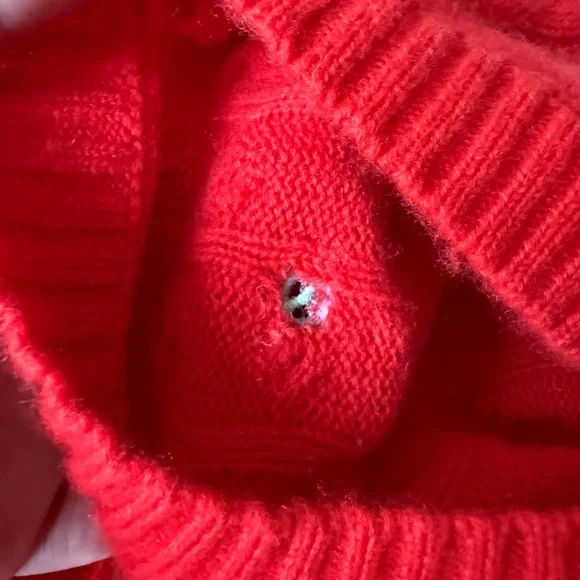 J.Crew 100% Cashmere Red Cable-Knit Crewneck Sweater Cherry Embroidery XS/S - Picture 8 of 9